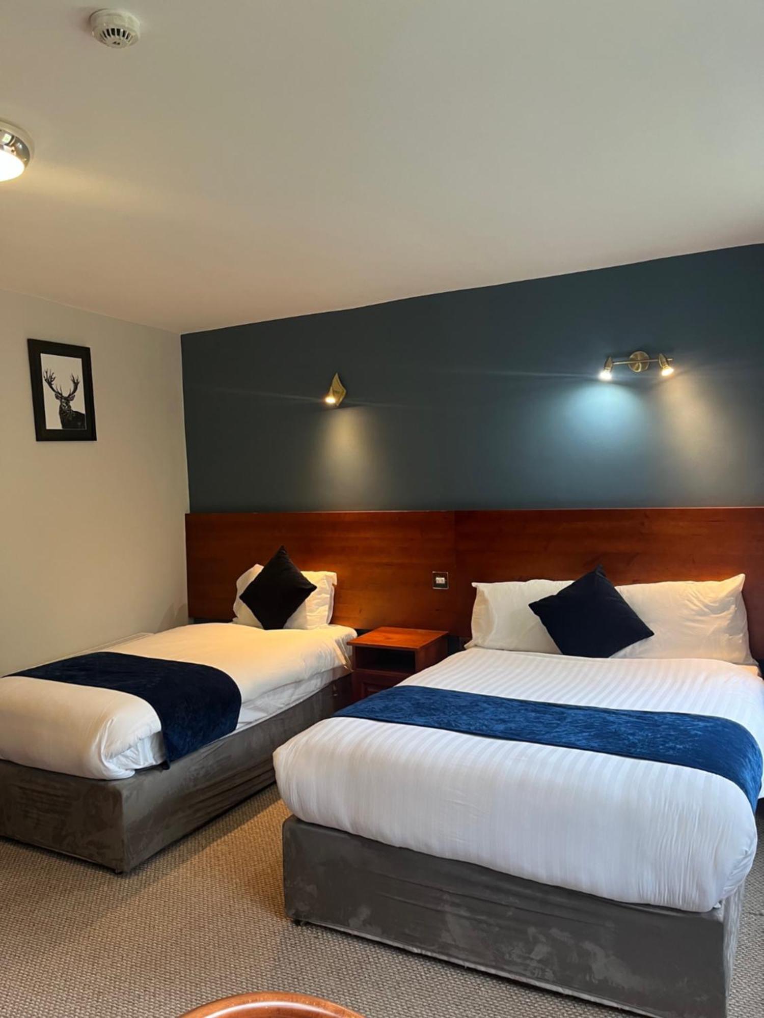 Fernhill Lodge Каригалайн Екстериор снимка