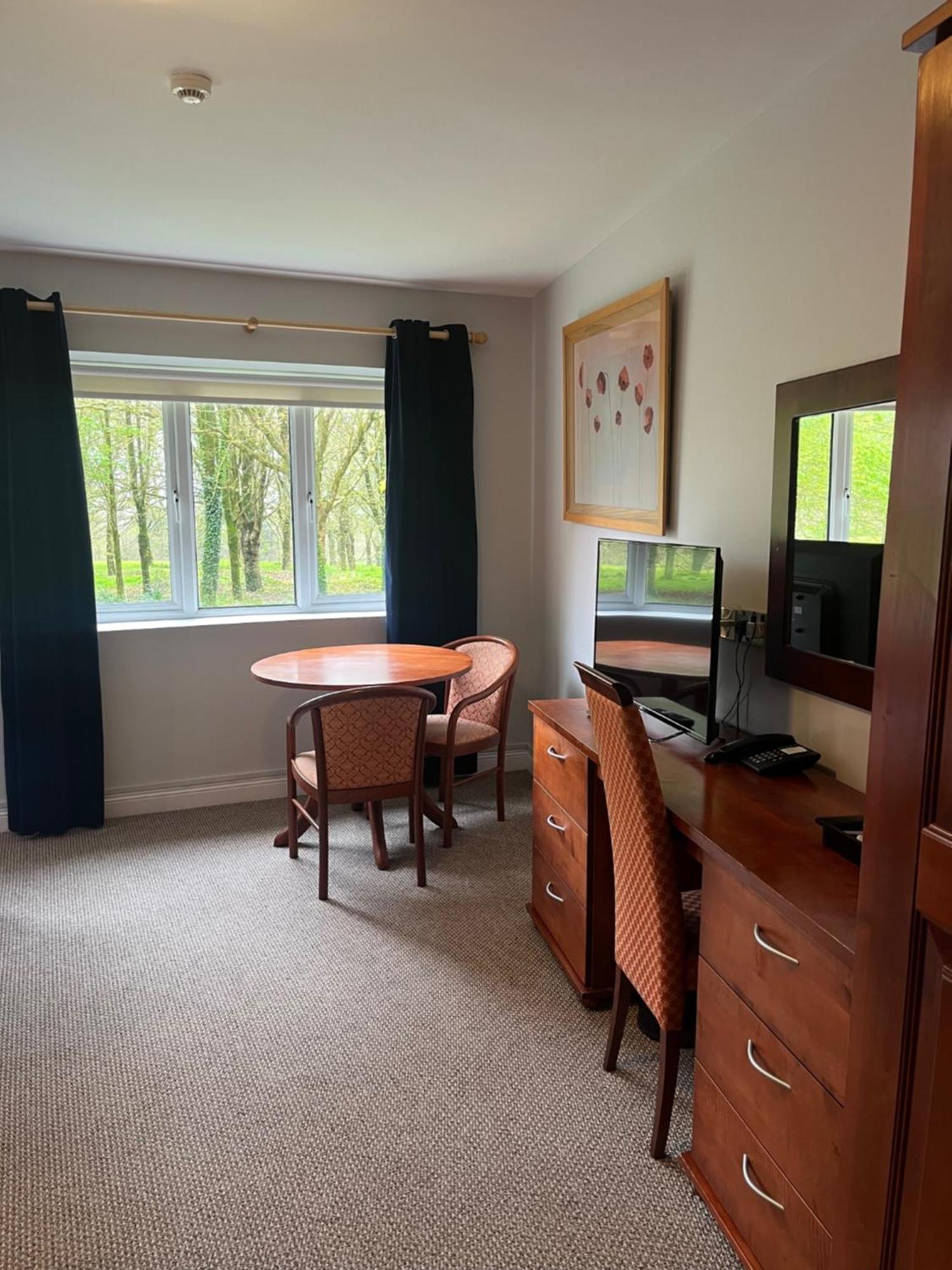 Fernhill Lodge Каригалайн Екстериор снимка