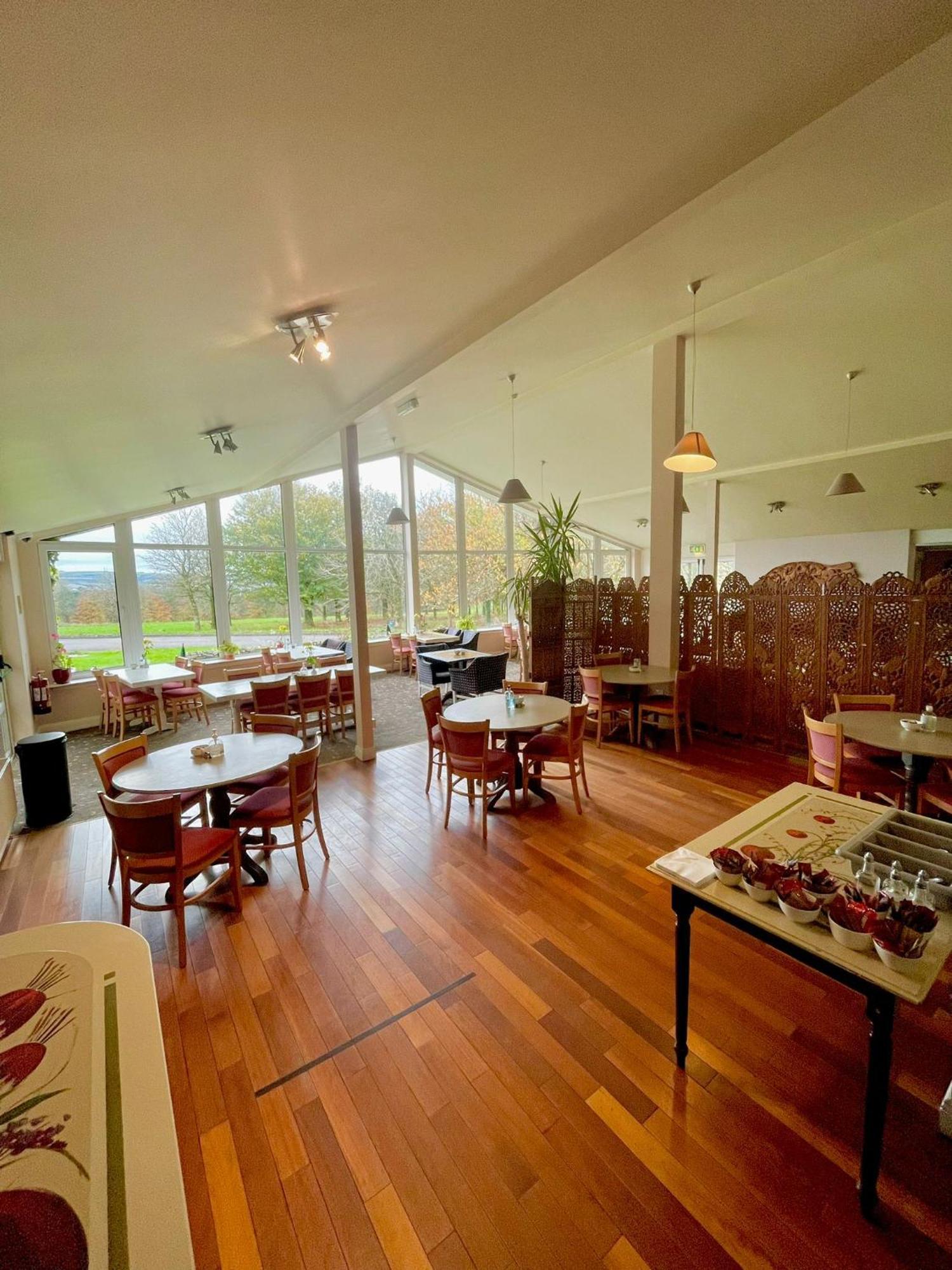 Fernhill Lodge Каригалайн Екстериор снимка