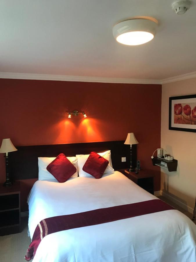 Fernhill Lodge Каригалайн Екстериор снимка